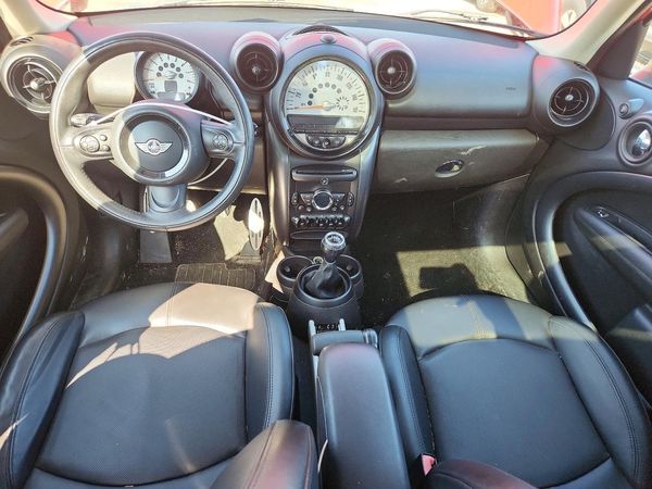 2014 MINI COOPER