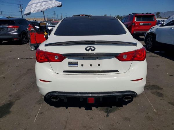 2015 INFINITI Q50