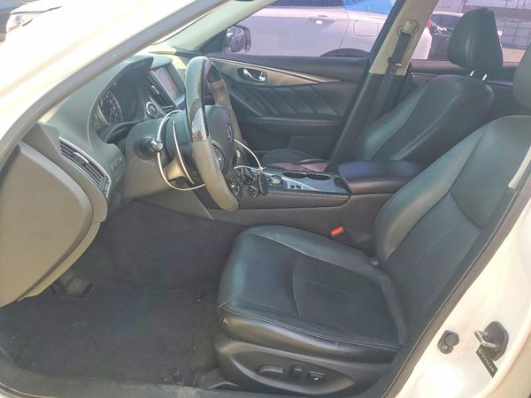 2015 INFINITI Q50