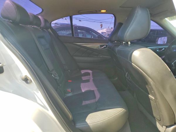 2015 INFINITI Q50