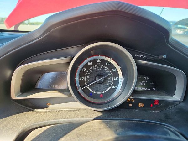 2016 MAZDA 3 SV/Base