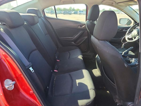 2016 MAZDA 3 SV/Base