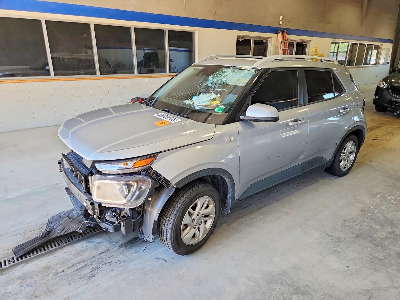 2020 HYUNDAI VENUE — Front 3/4