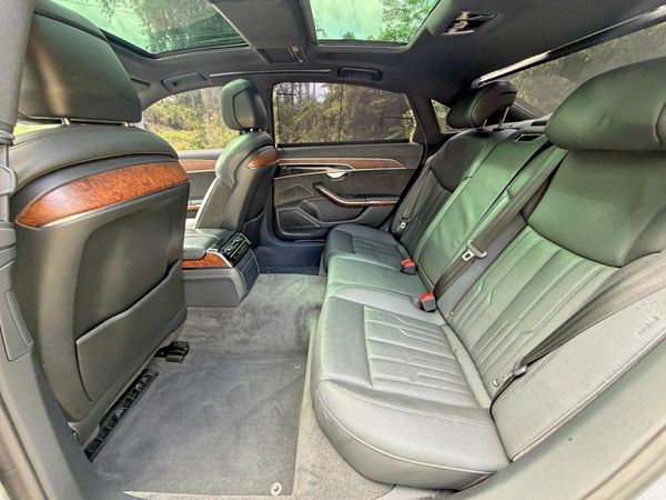 2019 AUDI A8 quattro L