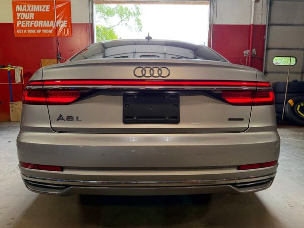 2019 AUDI A8 quattro L