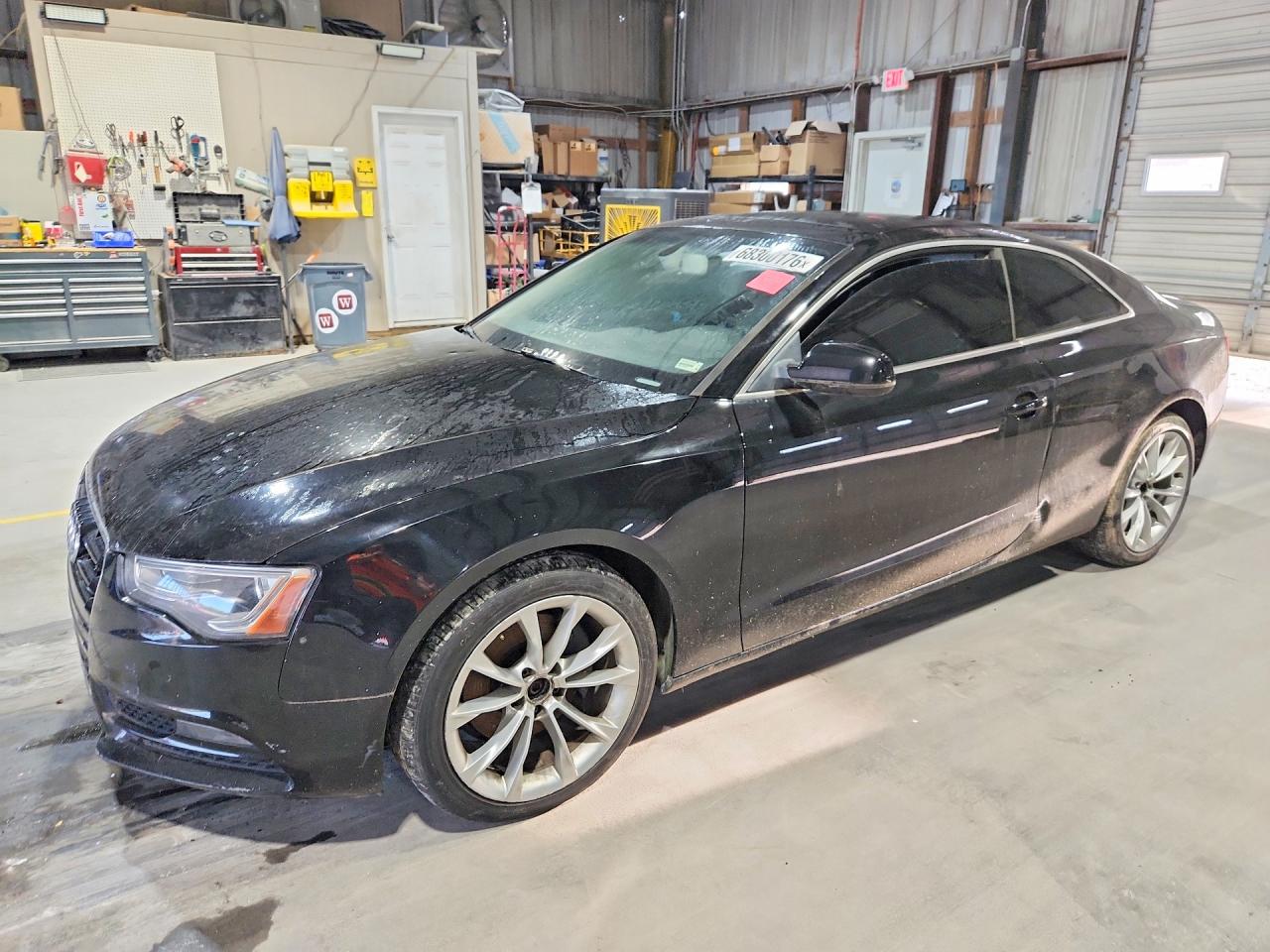 2014 AUDI A5 quattro Premium — Front 3/4
