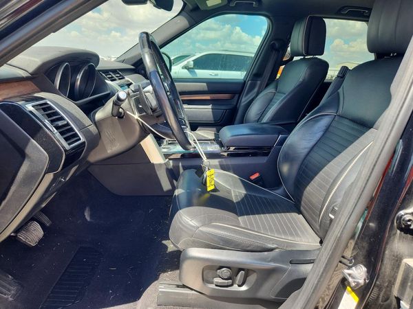 2017 LAND ROVER DISCOVERY