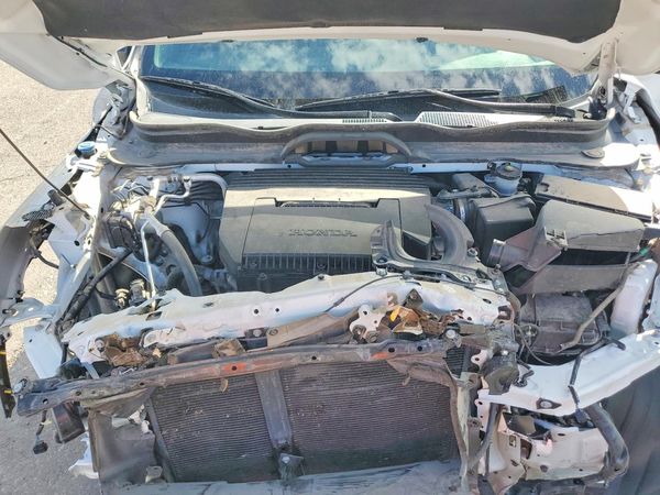 2024 HONDA PILOT — Engine bay