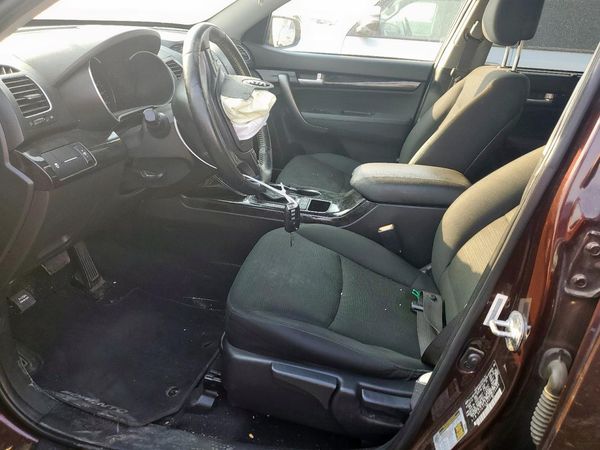 2015 KIA SORENTO GL