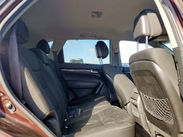 2015 KIA SORENTO GL