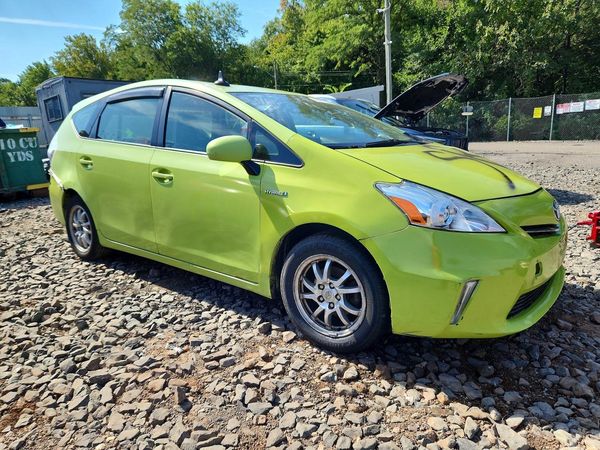2013 TOYOTA PRIUS