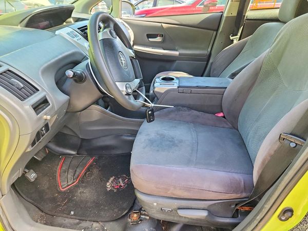 2013 TOYOTA PRIUS