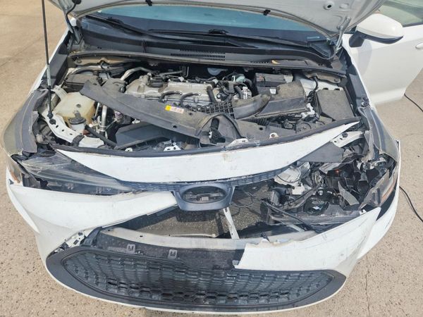 2021 TOYOTA COROLLA — Engine bay