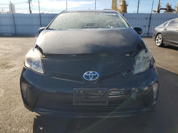 2015 TOYOTA PRIUS