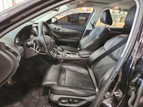 2014 INFINITI Q50 — DENT