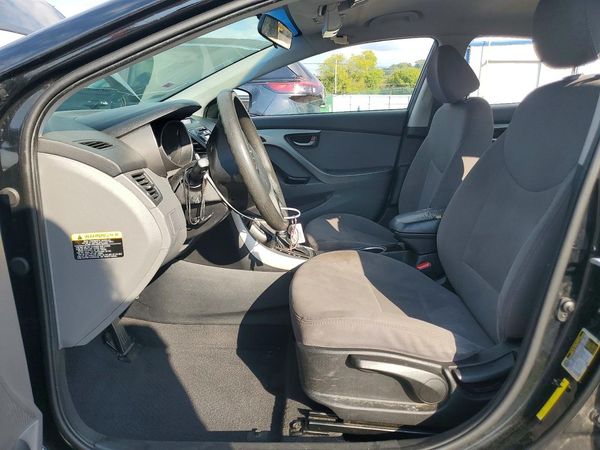 2015 HYUNDAI ELANTRA GLS(Middle)