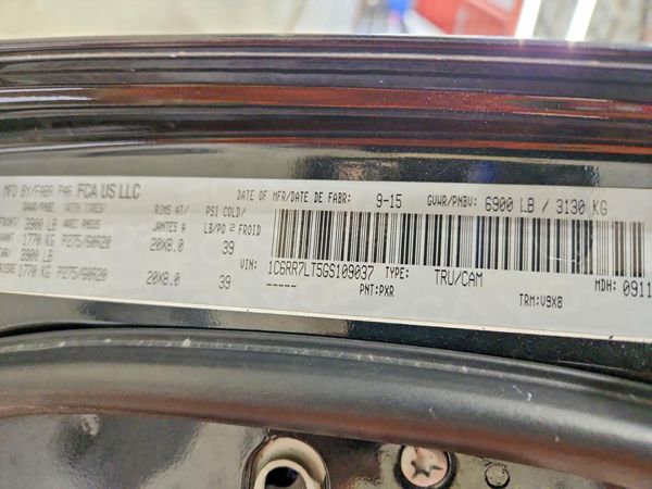 2016 RAM 1500 SLT — VINS