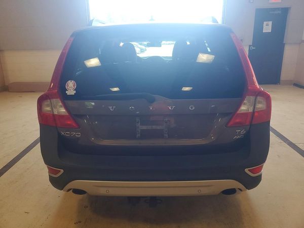 2013 VOLVO XC70
