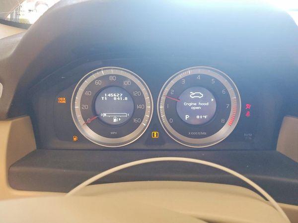 2013 VOLVO XC70