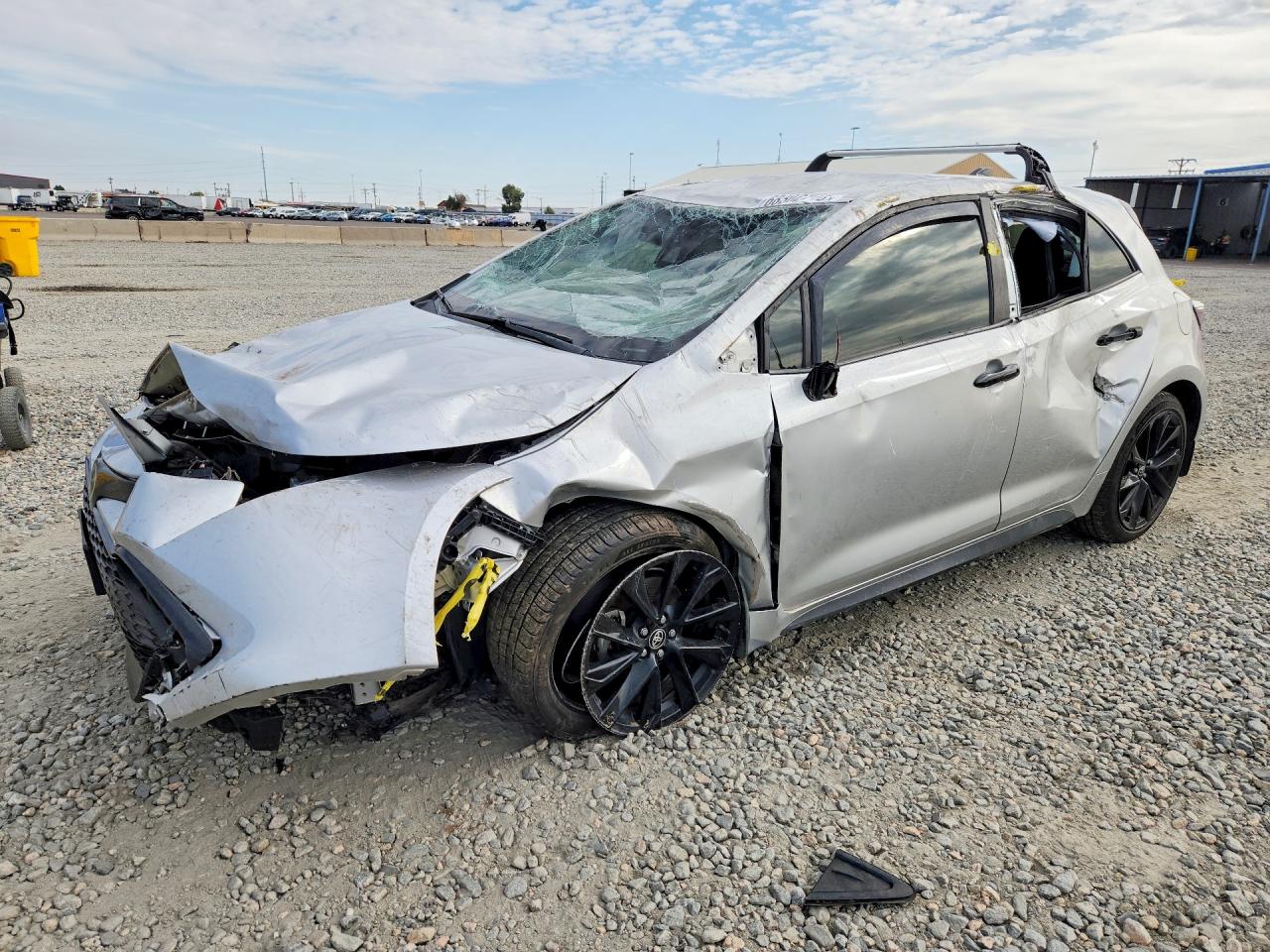2021 TOYOTA COROLLA SE — Front 3/4