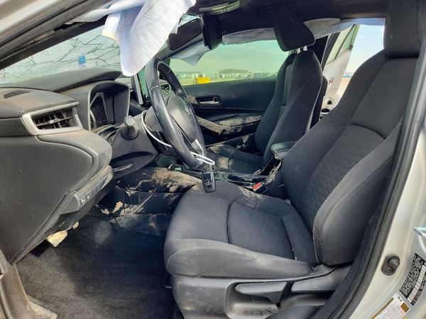 2021 TOYOTA COROLLA SE — DENT
