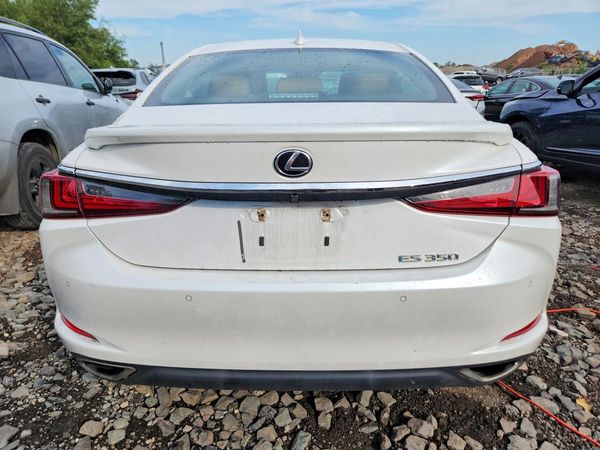 2021 LEXUS ES 350