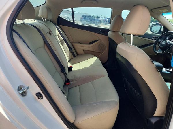 2015 KIA OPTIMA GL - Middle-low