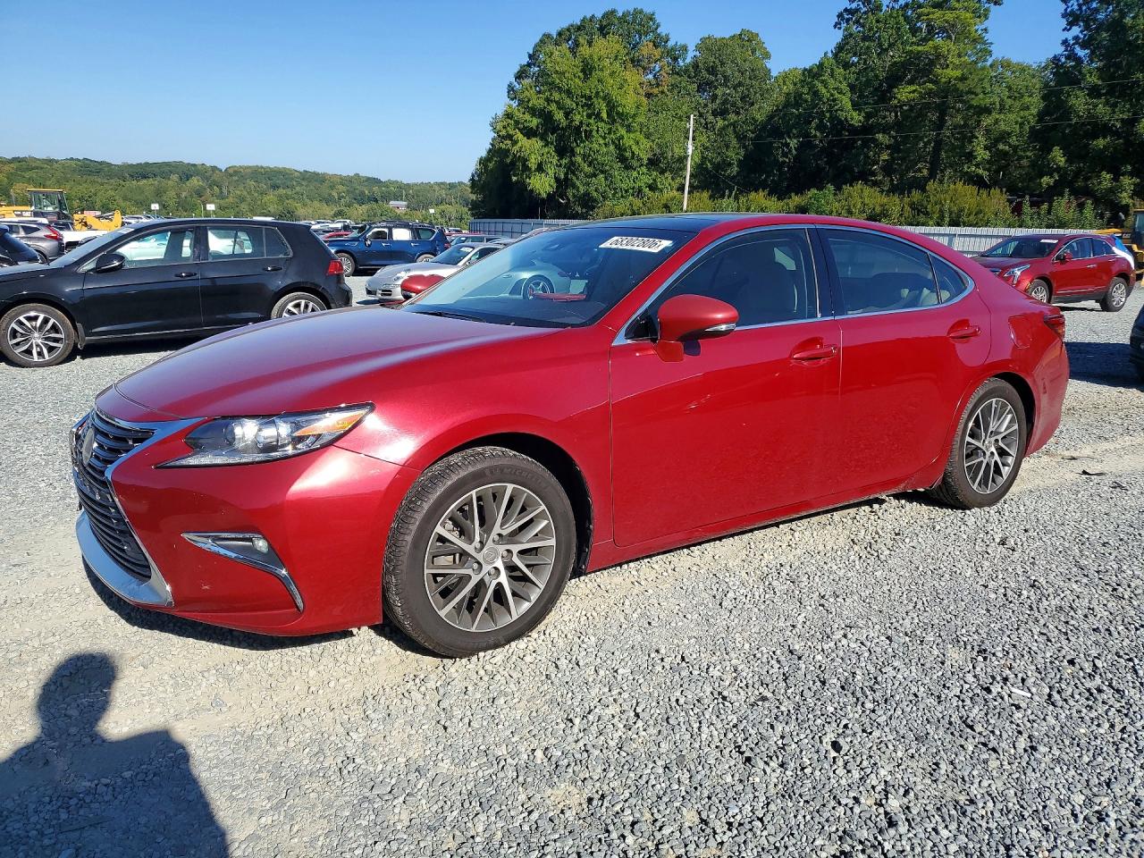 2017 LEXUS ES350 350 — Front 3/4