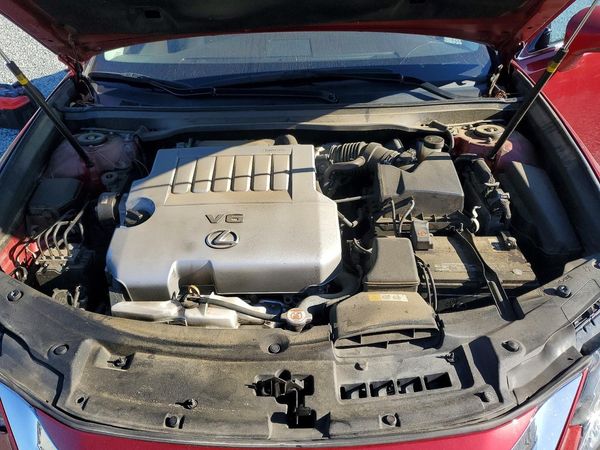 2017 LEXUS ES350 350 — Engine bay
