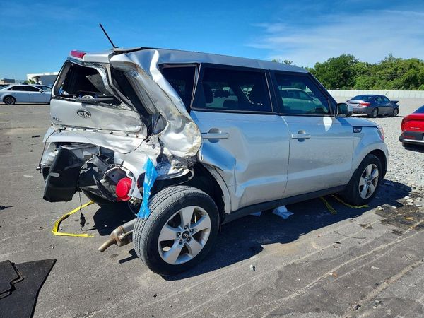 2019 KIA SOUL Base