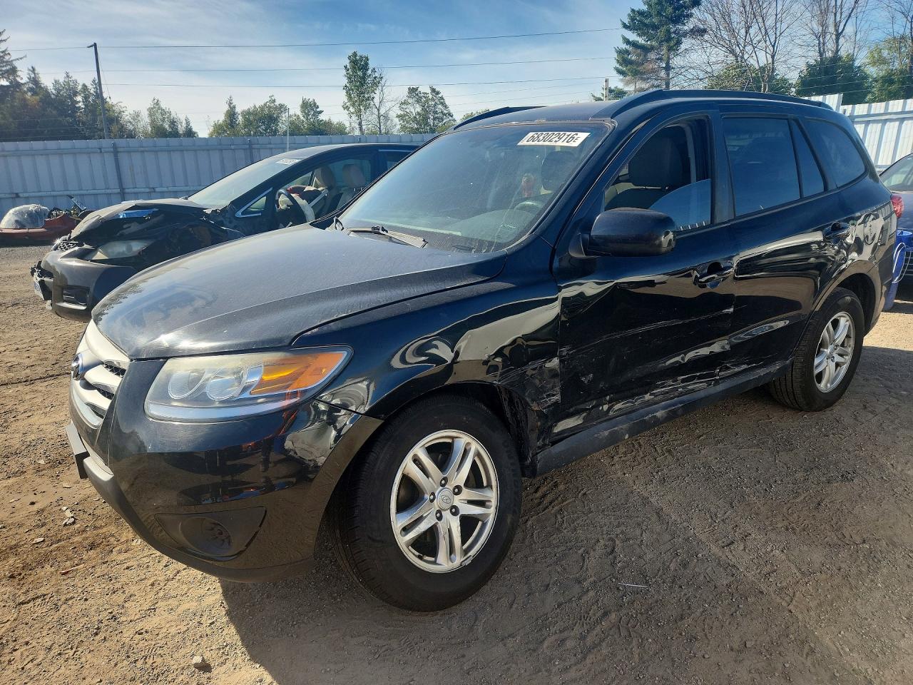 2012 HYUNDAI SANTA FE GL(Middle-low ) — Front 3/4