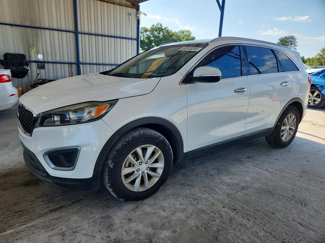 2016 KIA SORENTO L / LX