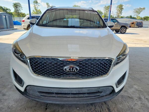2016 KIA SORENTO L / LX