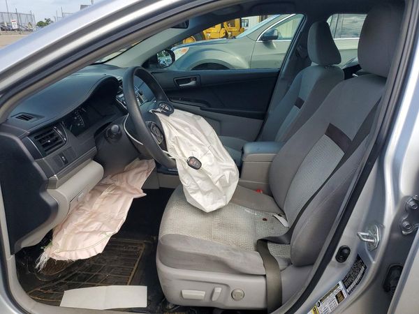 2012 TOYOTA CAMRY — DENT