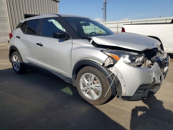 2020 NISSAN KICKS — Passenger 3/4