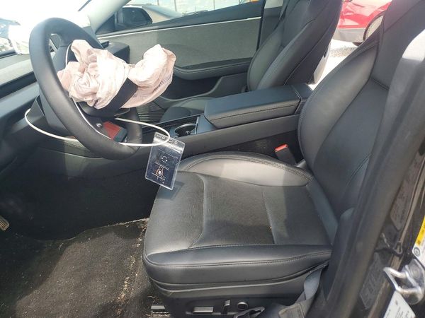 2025 TESLA MODEL 3 — DENT