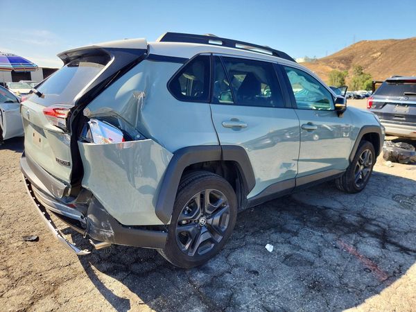 2022 TOYOTA RAV4 Adventure