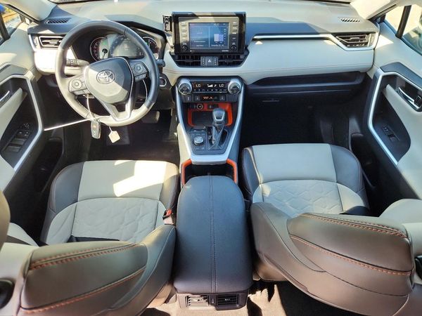 2022 TOYOTA RAV4 Adventure
