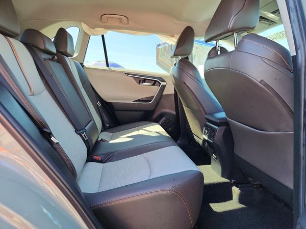 2022 TOYOTA RAV4 Adventure