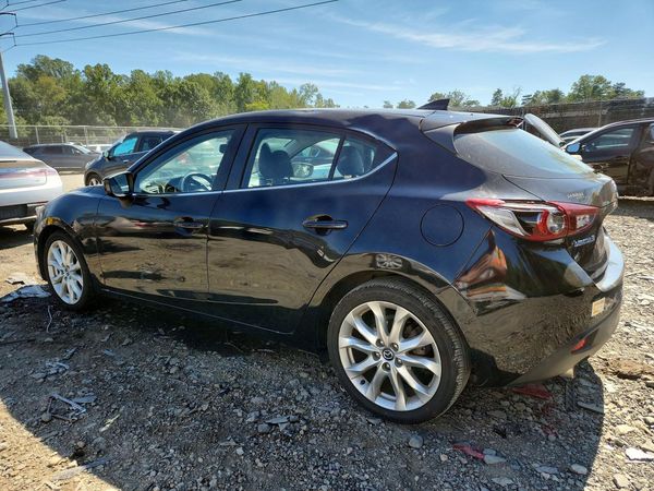 2016 MAZDA 3 SE