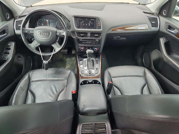 2013 AUDI Q5 Premium Plus