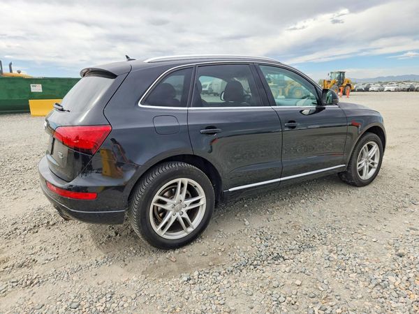 2013 AUDI Q5 Premium Plus
