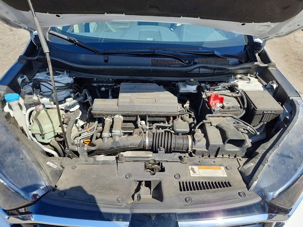 2021 HONDA CR-V — Engine bay
