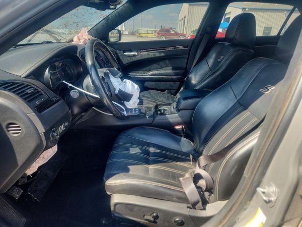 2019 CHRYSLER 300