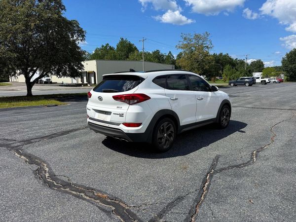2016 HYUNDAI TUCSON