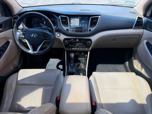 2016 HYUNDAI TUCSON
