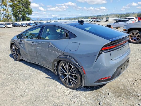 2024 TOYOTA PRIUS