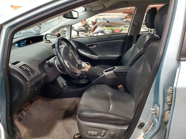2014 TOYOTA PRIUS