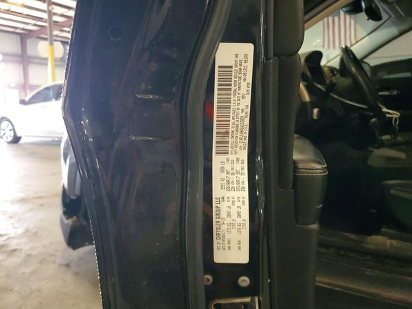2014 JEEP CHEROKEE Sport — VINS