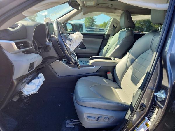 2022 TOYOTA HIGHLANDER